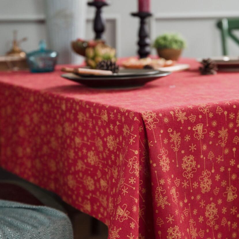 Christmas Red Gilded Tablecloth – Wrinkle-Free, Waterproof, and Festive Elegance